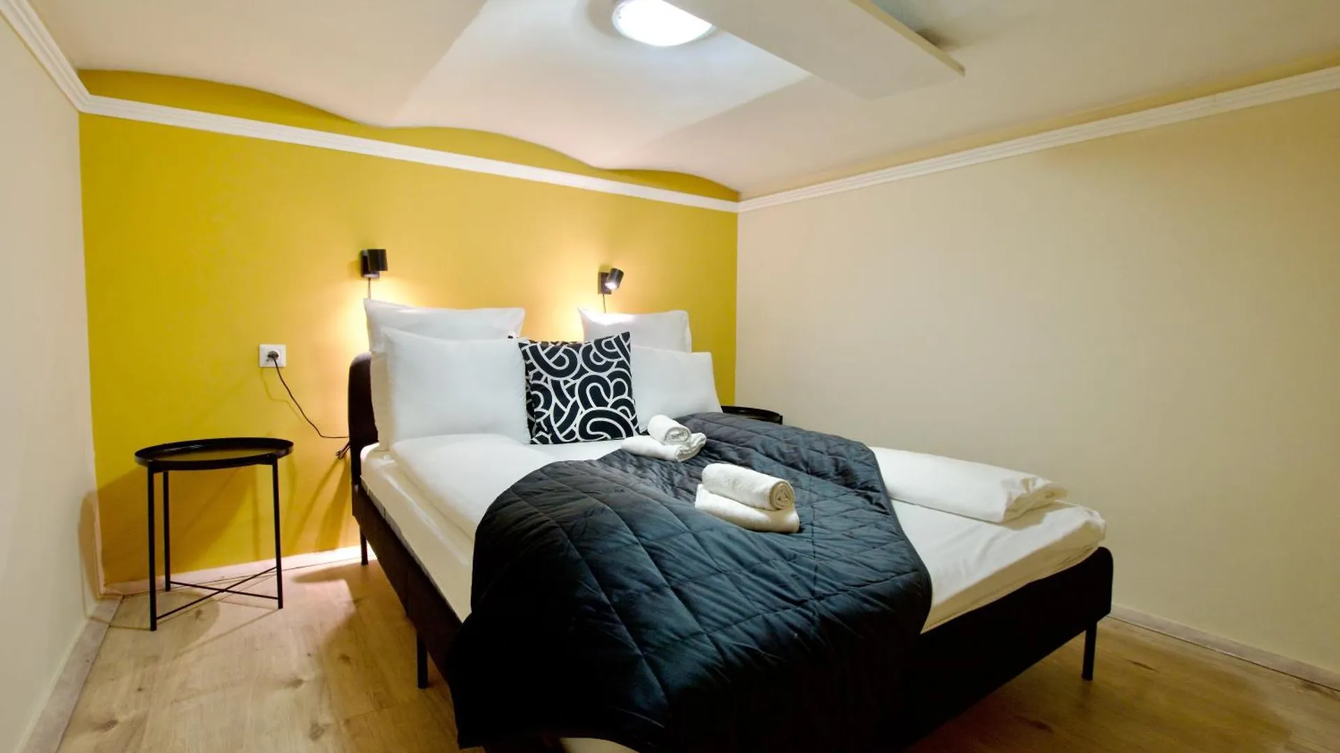 Standard Apartment By Hi5- Apartment In Central Budapest Hungary