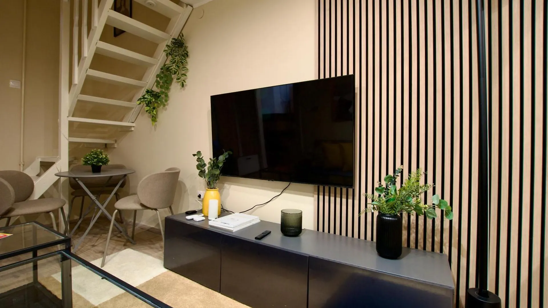 Standard Apartment By Hi5- Apartment In Central Budapest